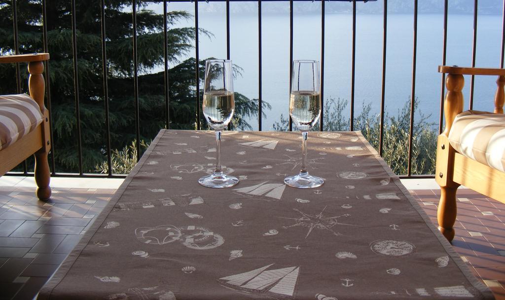 Casa Palmira Apartman Brenzone sul Garda Kültér fotó